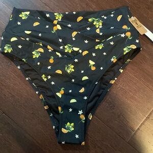 Victorias Secret high waisted Bikini bottom - NWT - Size small